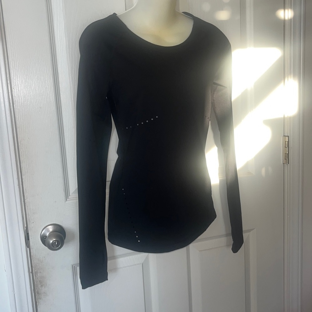 Nike pro hyper warm long sleep workout top 🏋️‍♀️